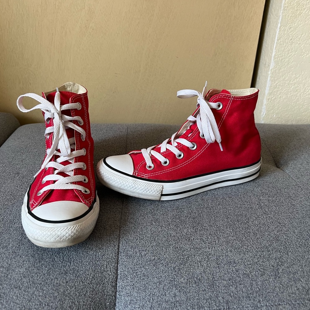Red converse used